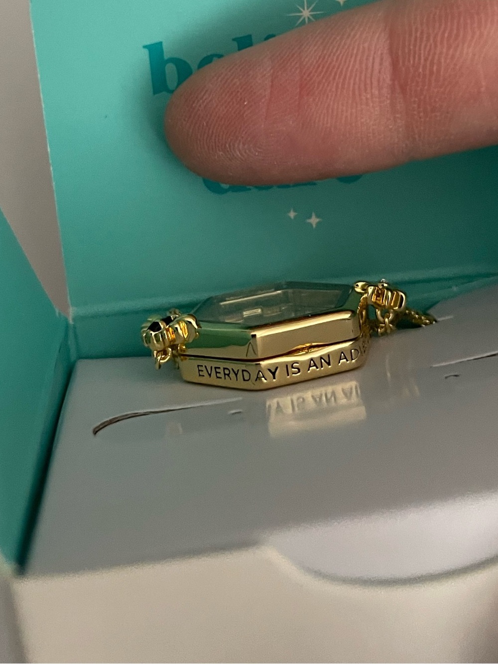 Origami Owl x Winnie the Pooh Gold Honeycomb Bolo Bracelet Locket - Picture 3 of 6